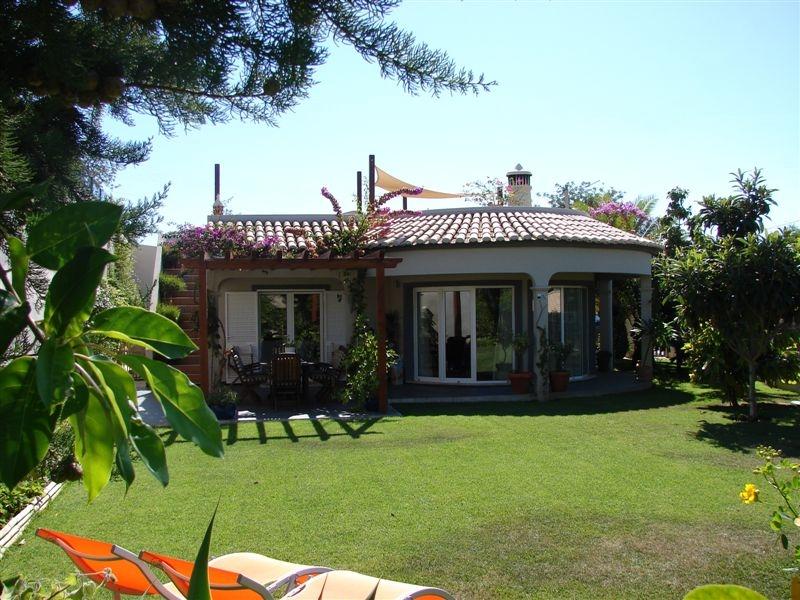 *Image showing property for sale in Sitio Dos Quartos